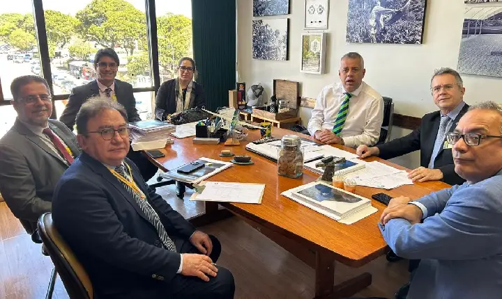 ABIH Nacional apresenta impactos da reforma tributária em encontro com parlamentares em Brasília