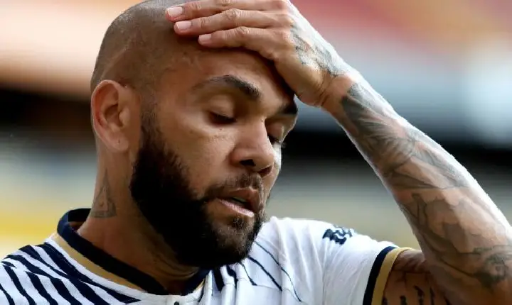 Advogado considera caso de Daniel Alves ‘perdido’ e deixa defesa de ex-lateral da seleção brasileira