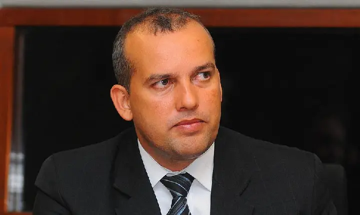 Alvo da PF, presidente do Solidariedade é considerado fugitivo