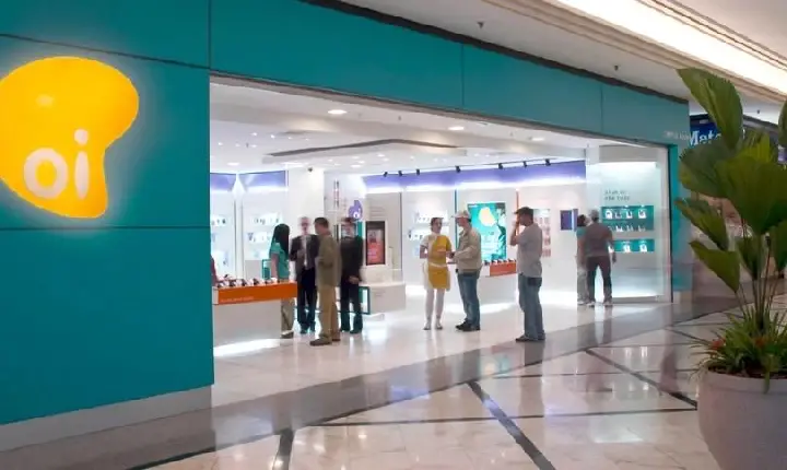 Anatel abre processo que pode cassar concessão da Oi