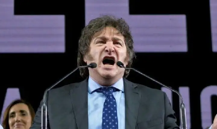 Após ataques de Milei, Igreja argentina prepara missa de apoio ao papa Francisco