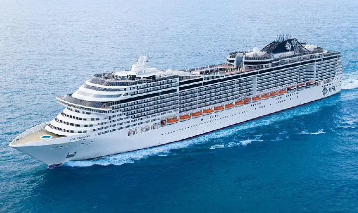 Após briga de casal, passageiro cai de navio de luxo de Neymar