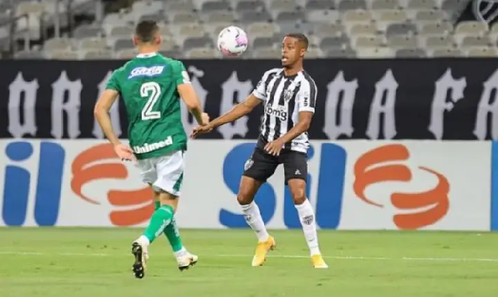 Atlético-MG deixa Goiás empatar após ficar duas vezes na frente