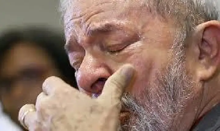 Avaliação negativa do governo vai a 44%; Presidente é reprovado por 55%