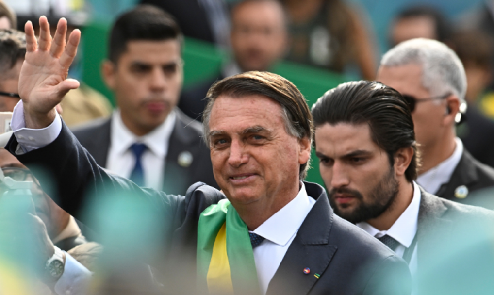 Bolsonaro indica que irá se candidatar às eleições presidenciais em 2026