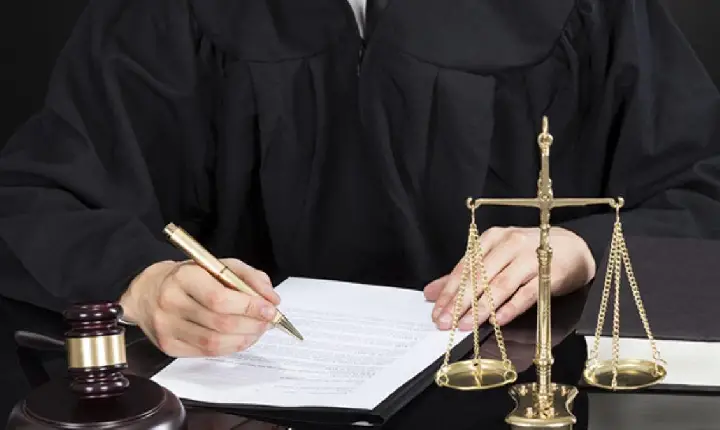 Bolsonaro pode escapar da condenação? Juristas opinam.