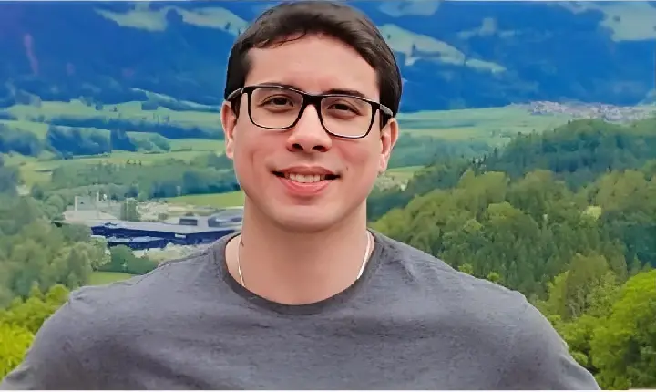 Cantor morre no palco vítima de descarga elétrica durante show