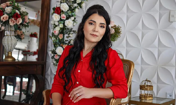 Cantora gospel com 50 mil seguidores nas redes sociais desaparece após encontro de mulheres