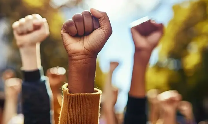 CDL denuncia abusos e cobrança ilegal do Sindescobrimento contra empresários