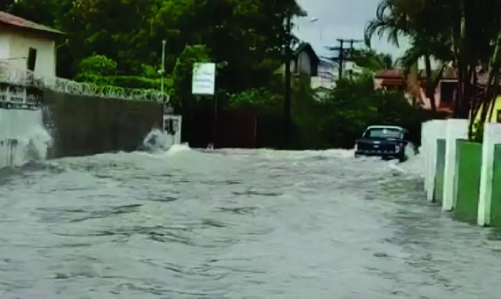 Chuvas Revelam Crise de Infraestrutura no Bairro Rio Jardim em Cabrália