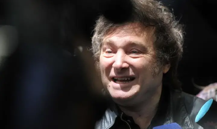 Conservador Milei vence eleições e é o novo presidente da Argentina