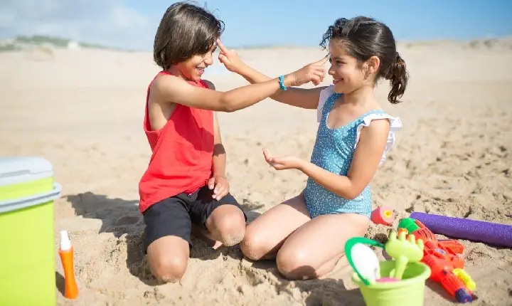 Cuidados com a pele no Verão: evite 5 problemas comuns causados pelo sol
