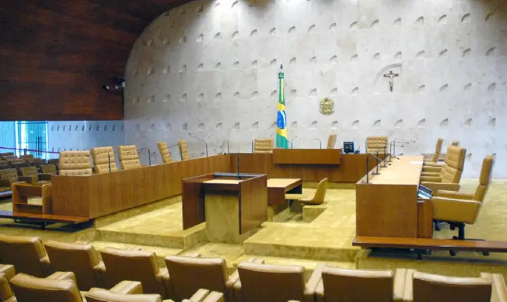 “Dança das cadeiras” no TSE gera dúvidas sobre andamento de ação que pode tornar Bolsonaro inelegível