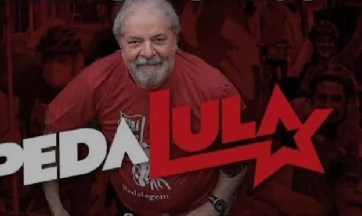 Deputados de 5 partidos da base de Lula assinam pedido de impeachment