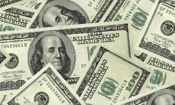 Em parede falsa, PF encontra US$ 3 milhões em operação contra lavagem de dinheiro