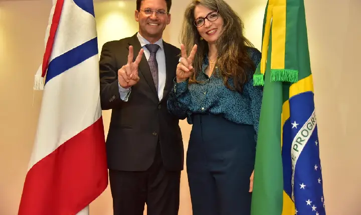 Em resposta a fake News, Roma reafirma candidatura a governador da Bahia