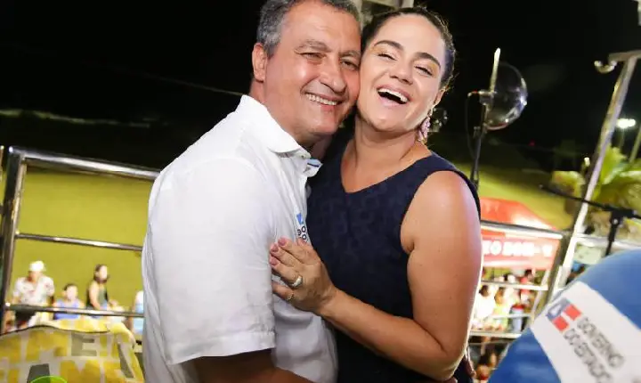 Esposa do ministro Rui Costa, Aline Peixoto é eleita para o Tribunal de Contas dos Municípios do Estado