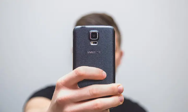 Estatísticas de perseguição virtual no Brasil são imprecisas, diz Fórum da Segurança Pública