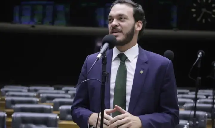 Ex-deputado Uldurico Junior é preso em operação que revela propina de R$ 2 milhões e elo com o Comando Vermelho