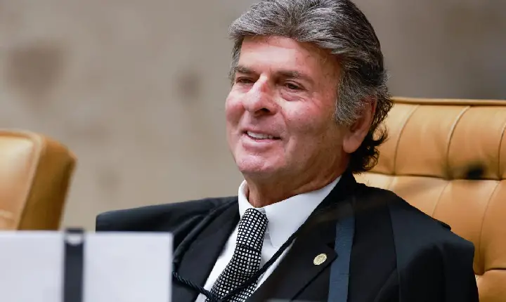 Fachin autoriza saída de Fux da 1ª Turma, que analisa trama golpista