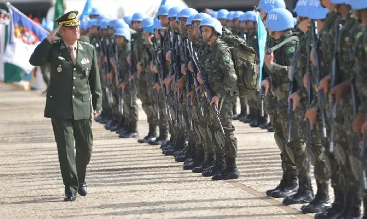 Forças Armadas gastam R$ 25 milhões para pagar salários de “mortos vivos”