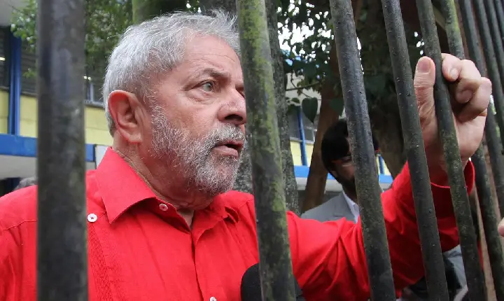 Gestão Lula é avaliada como ótima e boa por 44%, mas 51% consideram o governo péssimo, ruim ou regular