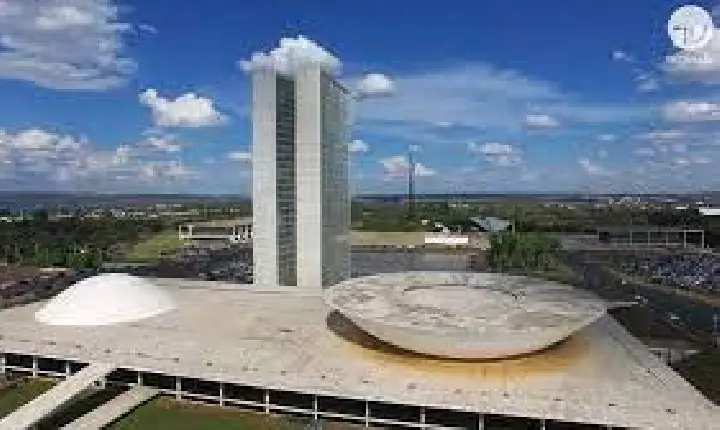 Governo liberou quase R$ 60 milhões para deputados do PL que votaram a favor do marco fiscal