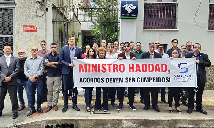 Greve de auditores atrasa remessas internacionais, causa filas na fronteira e suspende até sessão do Carf