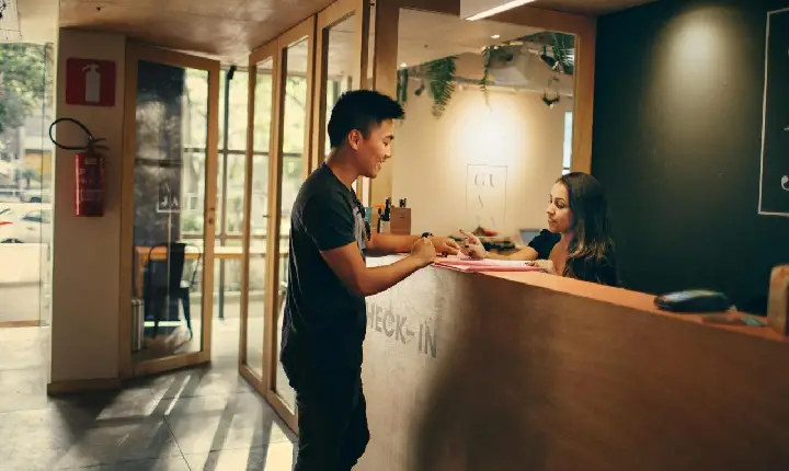 Hotéis reforçam controle legal sobre parcerias com receptivos e locadoras