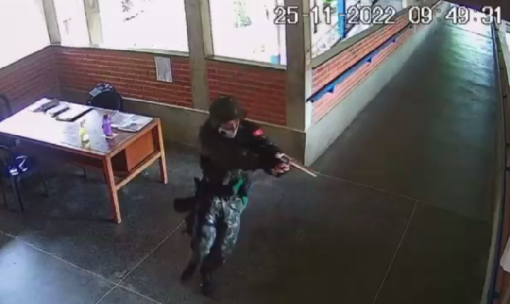 Jovem armado invade escolas, mata 3 e deixa ao menos 11 feridos no Espírito Santo