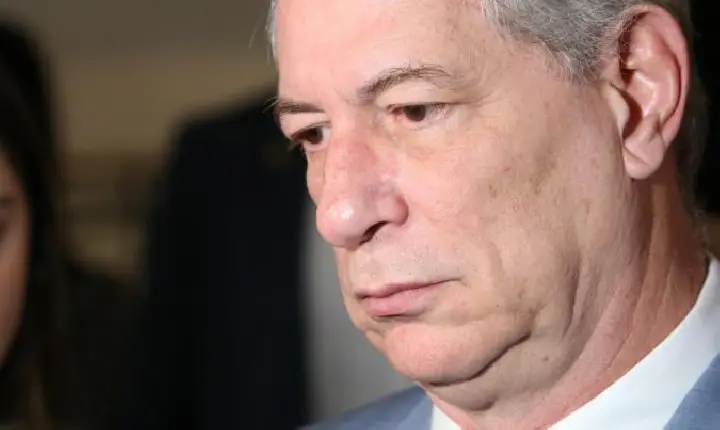 Justiça determina quebra de sigilo fiscal de Ciro Gomes em processo movido por José Serra