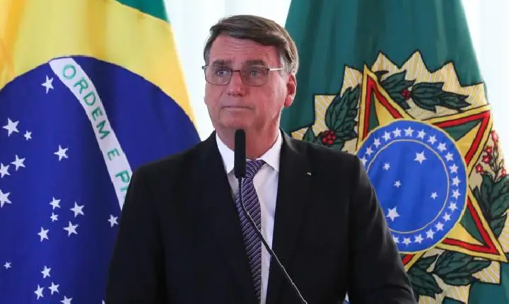 ‘Manifestações pacíficas são bem vindas, mas nossos métodos não podem ser os da esquerda’, diz Bolsonaro