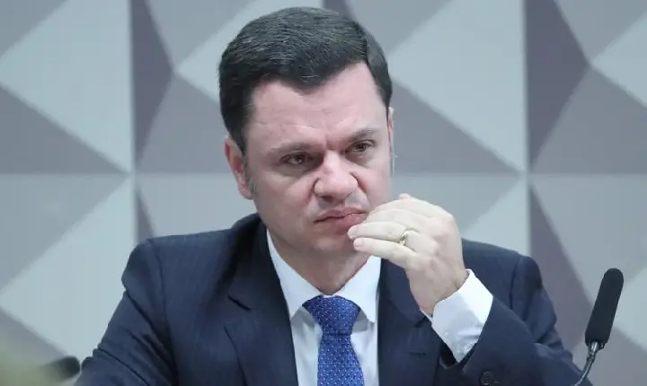 MPF arquiva inquérito contra Anderson Torres e Ibaneis Rocha por atos do 8 de Janeiro