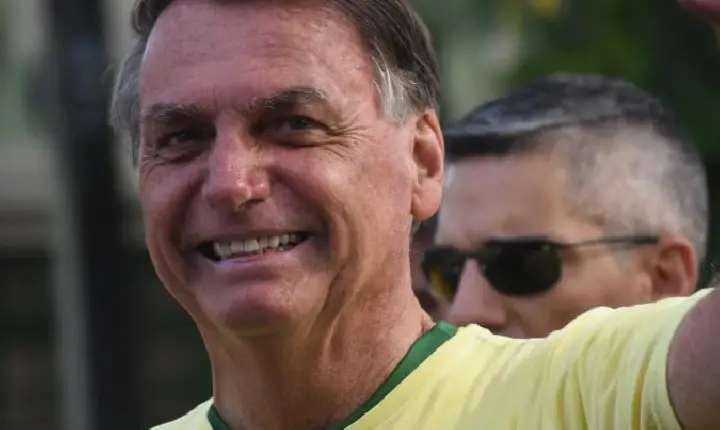 MPF não vê crime de racismo em fala de Jair Bolsonaro a apoiador negro
