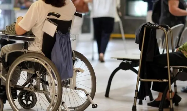 Não é mito: lacres das latas de alumínio “viram” mesmo cadeiras de rodas