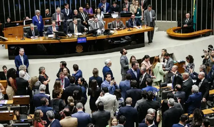 O que é o PL da Dosimetria e por que ele virou o centro das atenções?