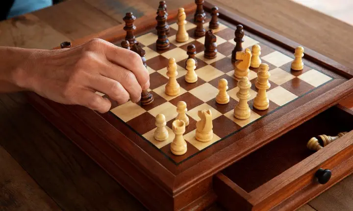 O Xadrez Político entre a Continuidade e a Mudança