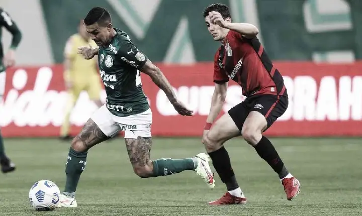 Palmeiras vacila e 'aprende' que sempre vai haver um dia que a bola não vai entrar