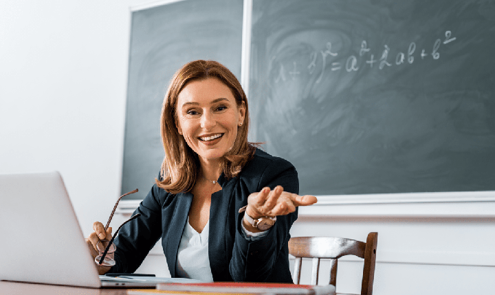 Piso salarial dos professores: valor ficou definido em R$ 4.867