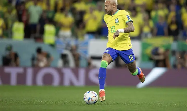 Polícia do DF vai intimar Neymar a depor em operação que investiga lavagem de dinheiro