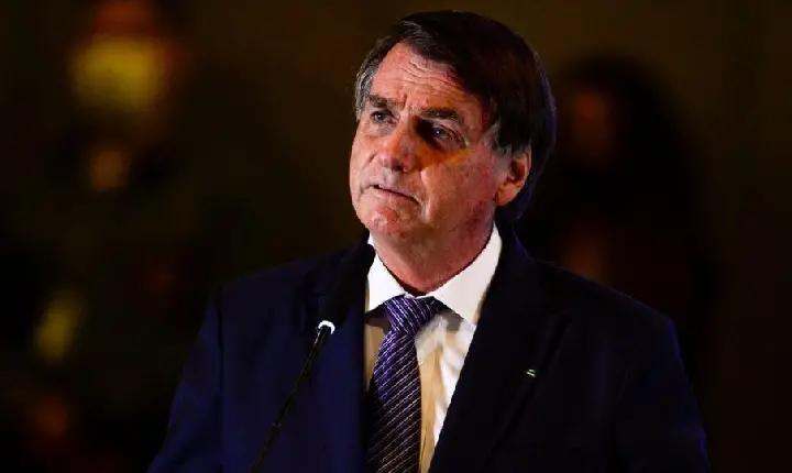POLICIA FEDERAL invade a casa de Bolsonaro em Brasilia
