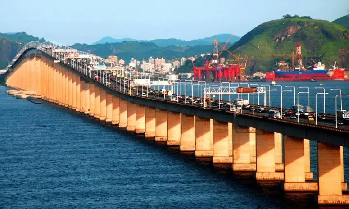 Ponte Rio-Niterói passa por nova vistoria; trânsito flui mesmo com interdição parcial