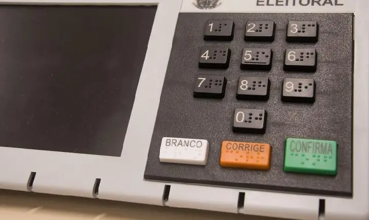 Pré-candidatos já podem iniciar campanhas dentro dos partidos