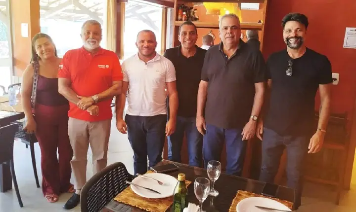 Prefeito Eleito de Santa Cruz Cabrália Reúne-se com Desenbahia e Empresários para Fomento do Turismo Local