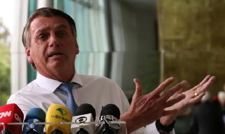 Rádios dizem que não receberam propagandas do horário eleitoral da campanha de Bolsonaro