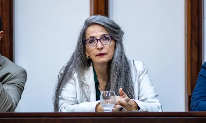 Raissa Soares cobra governo Jerônimo após morte de bebê à espera de regulação e pacientes sem cirurgia no Hospital LEM