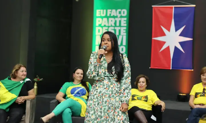 Rebeca Martins sobre recentes Ataques de Dayane Pimentel a Bolsonaro: 'Vermes Traidores!'