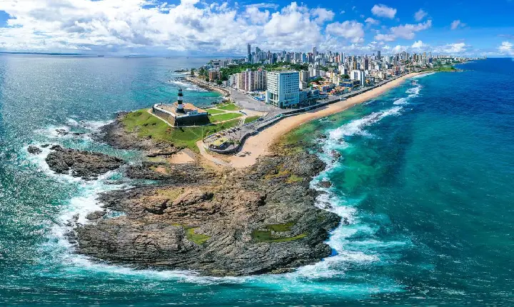 Réveillon de Salvador deve reunir 2 milhões de pessoas em 5 dias de festa