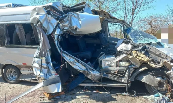 Sete pessoas da mesma família morrem em acidente após voltarem de velório