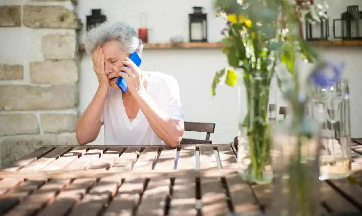 Sinal de celular em Porto Seguro segue ruim e operadoras ignoram reclamações dos usuários